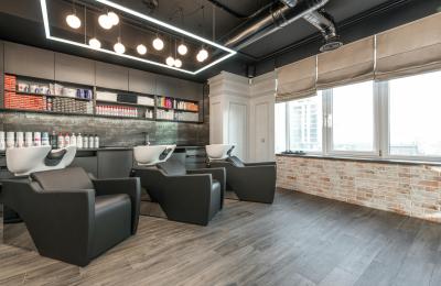 High Profits-Hampton’s Elite Full-Service Salon — A Rare Opportunity in a Prestige Market Sticky Clientele